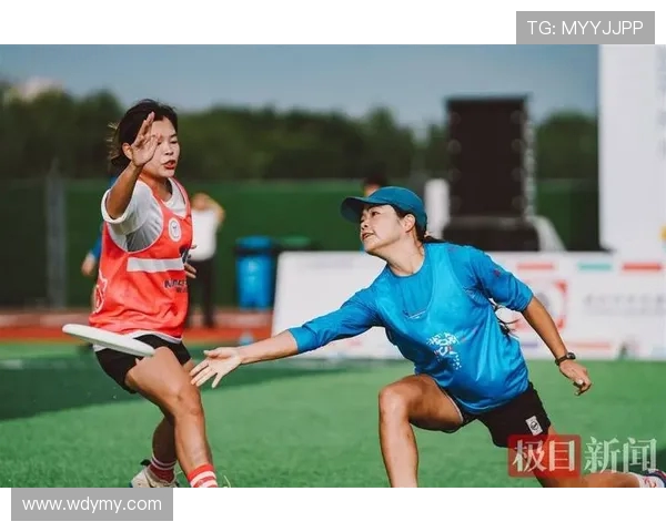 武汉飞盘队与重庆飞盘队的耐力对决赛后分析与总结