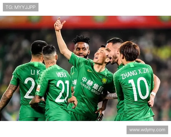 重庆滑板队在极限运动联赛中以100分稳居积分榜首位