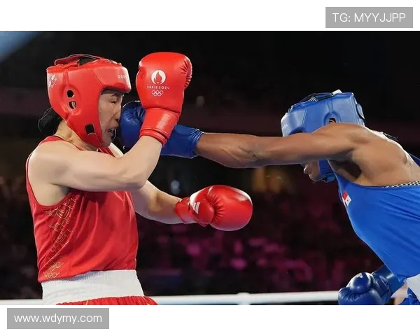 中国拳击队挑战古巴强队在WSB联赛中展现实力与风采